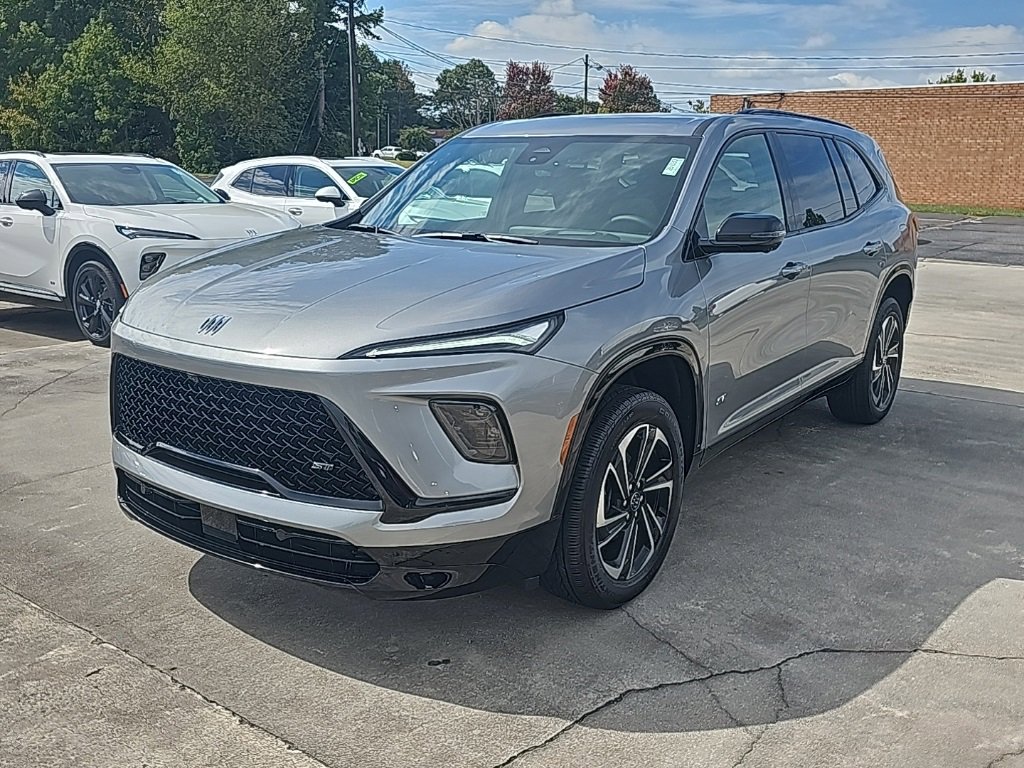 New 2026 Buick Enclave Sport Touring w/ Power Package image 4