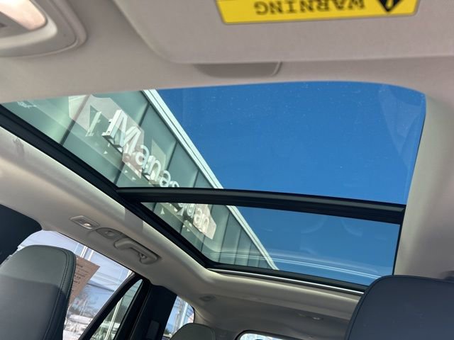 Certified 2025 Volvo XC90 B6 Plus image 27