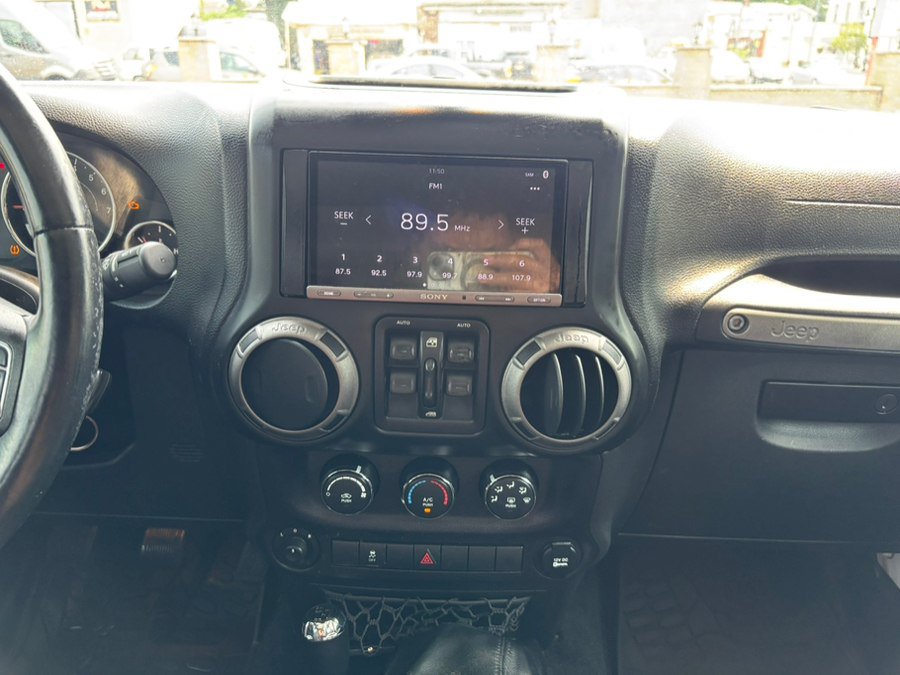 Used 2014 Jeep Wrangler Unlimited Sport w/ Quick Order Package 23S AWD/4WD image 23