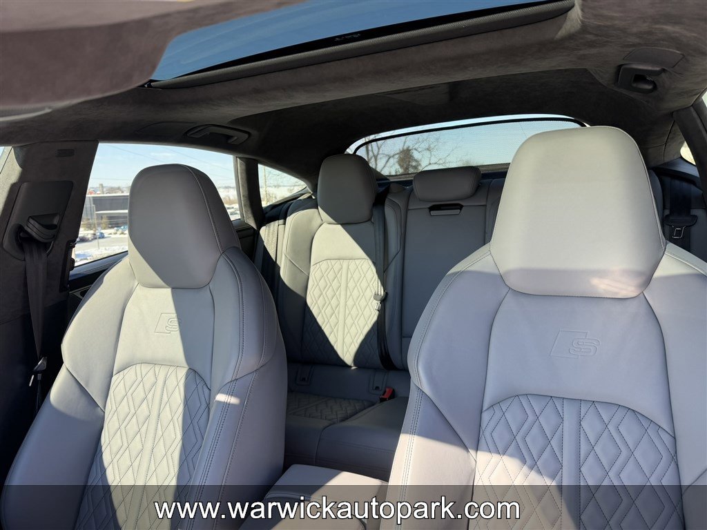 Used 2020 Audi S7 Prestige w/ Prestige Package image 26