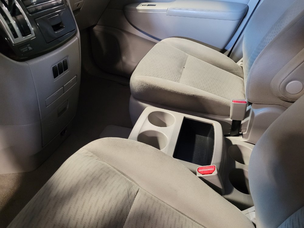 Used 2014 Nissan Quest S FWD image 26