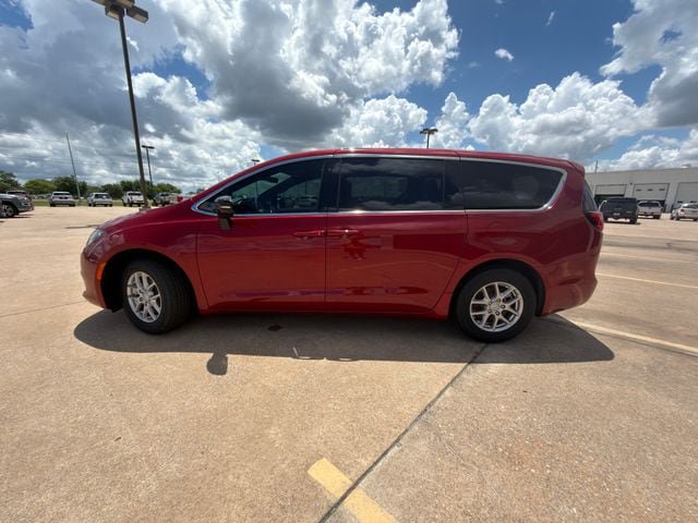 New 2026 Chrysler Voyager LX FWD image 10