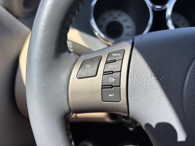 Used 2006 Pontiac Solstice Convertible w/ Premium Package RWD image 20