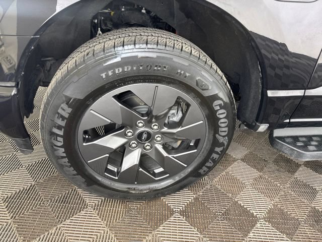 Used 2024 Ford F150 Lightning Flash w/ Max Trailer Tow Package AWD/4WD image 31