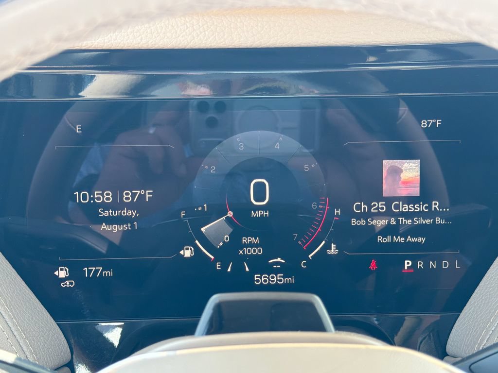 Used 2025 GMC Yukon Denali w/ Denali Reserve Package RWD image 17