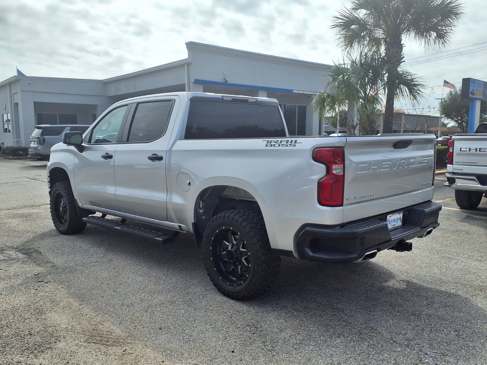 Used 2019 Chevrolet Silverado 1500 Custom Trail Boss w/ Custom Convenience Package AWD/4WD image 23
