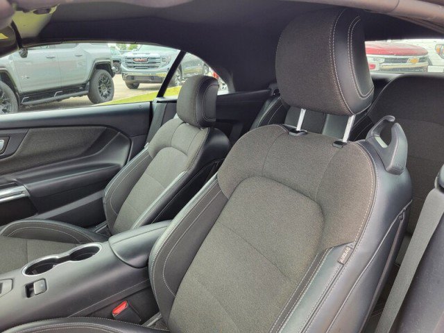 Used 2024 Ford Mustang Convertible image 11