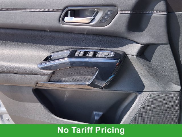 New 2026 Nissan Pathfinder Platinum FWD image 17