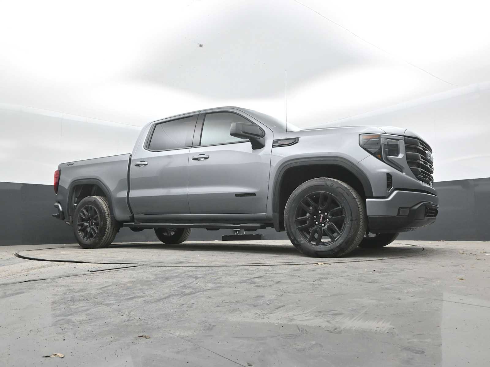 New 2026 GMC Sierra 1500 Elevation w/ LPO, Elevation Black Package AWD/4WD image 43