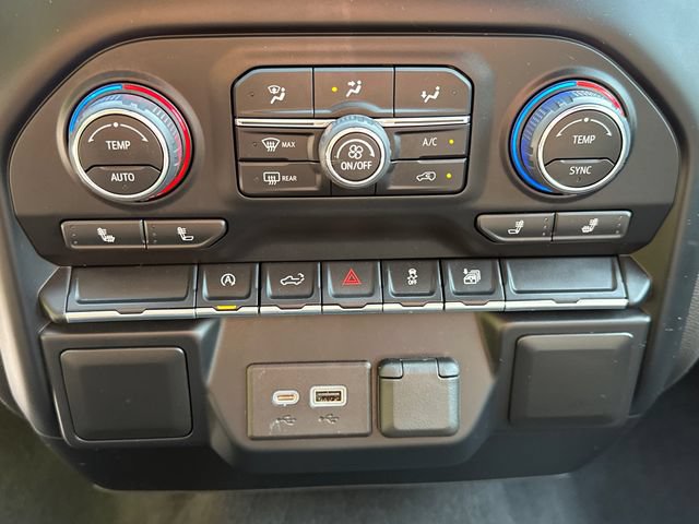 Used 2022 Chevrolet Silverado 1500 LT AWD/4WD image 30