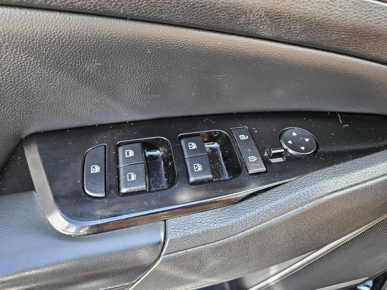 Used 2023 Kia Sportage EX FWD image 29