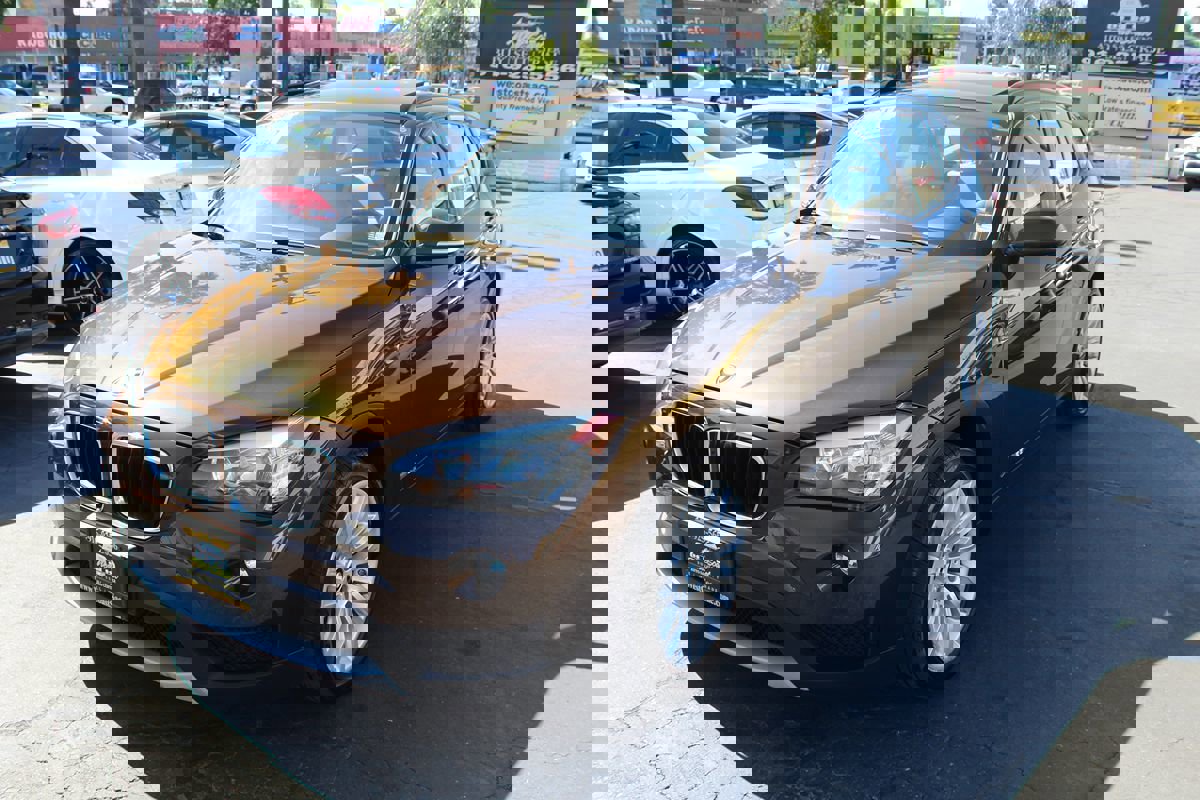 Used 2014 BMW X1 xDrive28i image 4