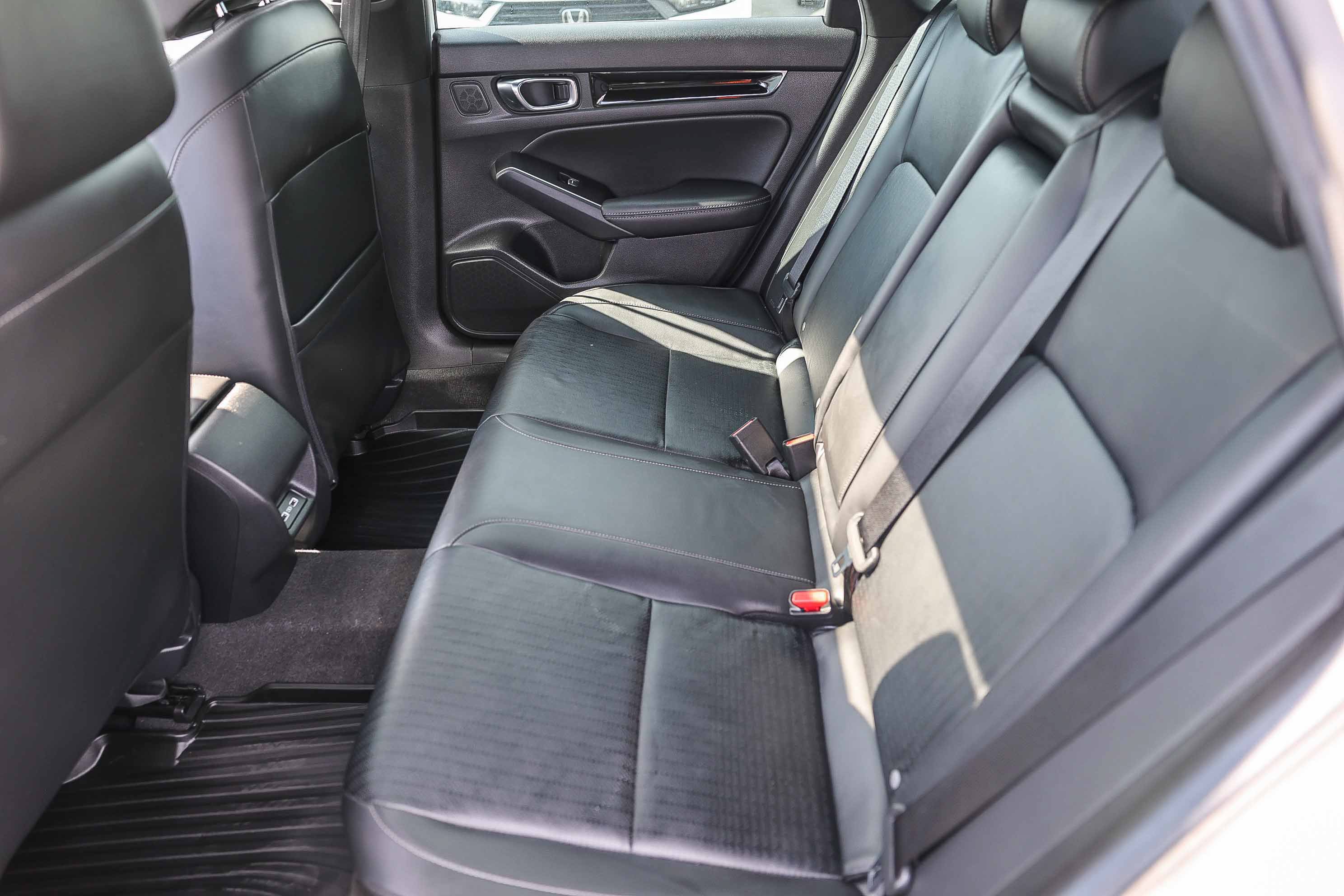 Certified 2024 Honda Civic Sport Touring image 8