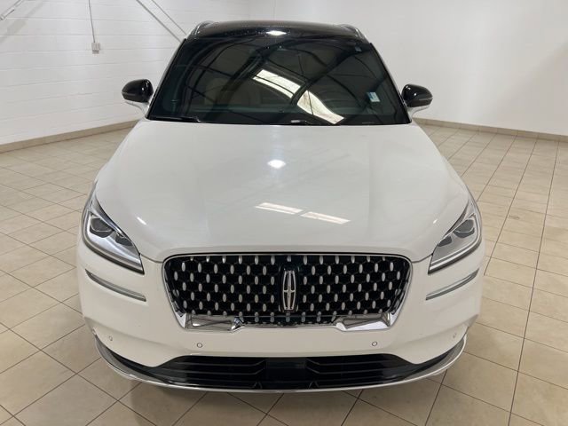 Used 2020 Lincoln Corsair Reserve w/ Equipment Group 202A image 8