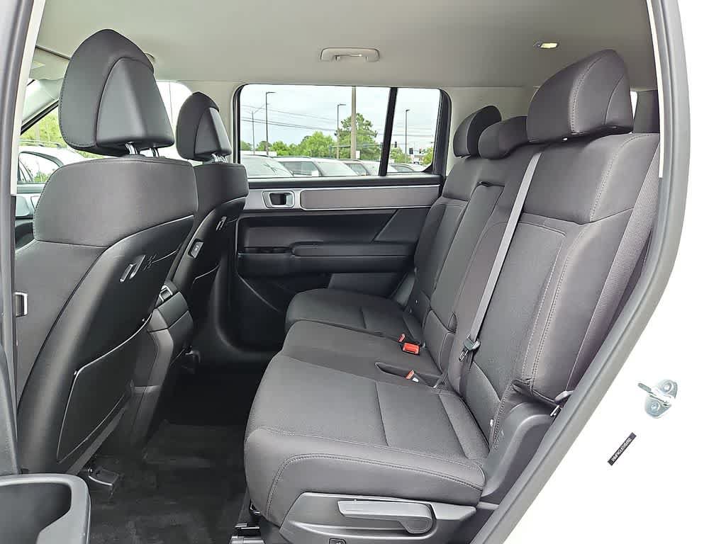 Used 2026 Hyundai Santa Fe SE FWD image 9