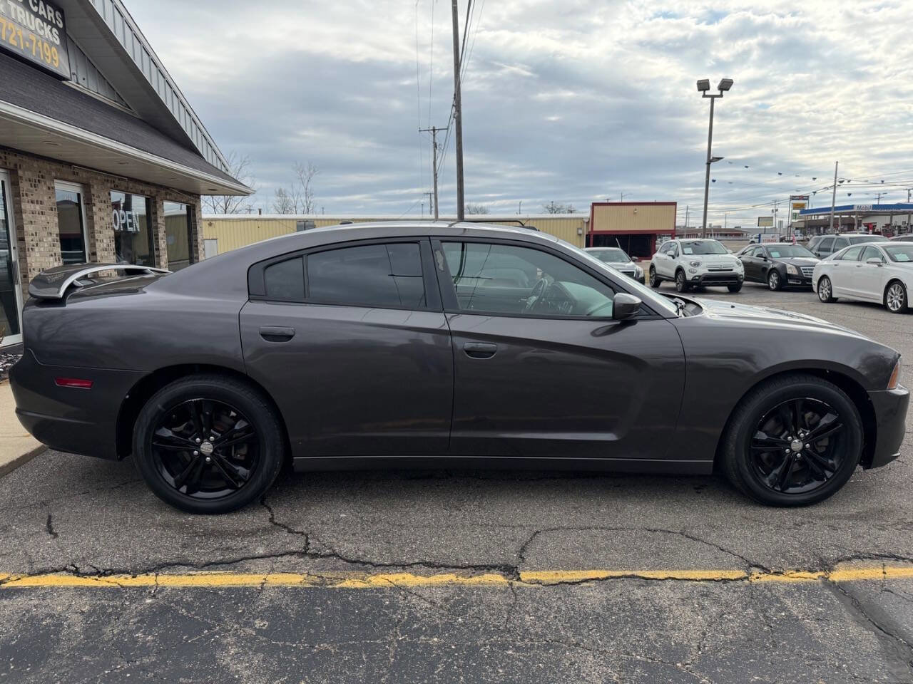 Used 2013 Dodge Charger SXT Plus AWD/4WD image 2