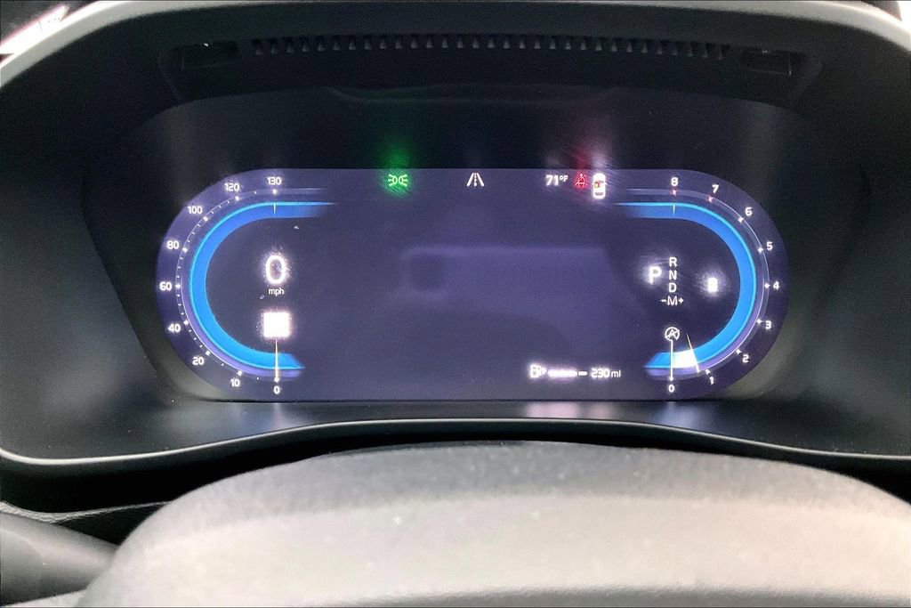 Used 2023 Volvo XC40 B5 Ultimate w/ Protection Package Premier image 28