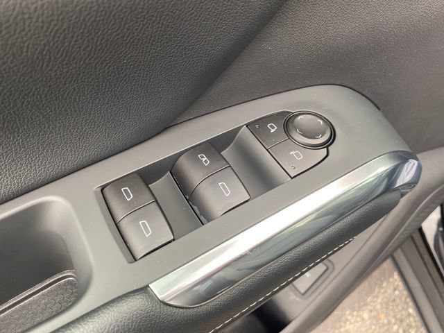 Certified 2026 Chevrolet Traverse LT AWD/4WD image 19
