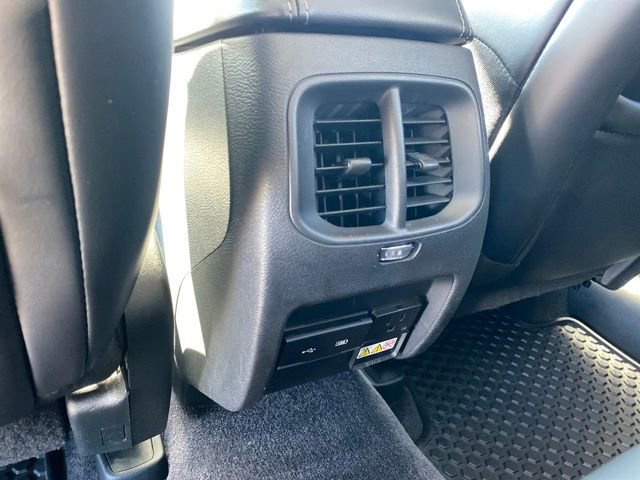 Used 2019 Jeep Cherokee Limited image 19