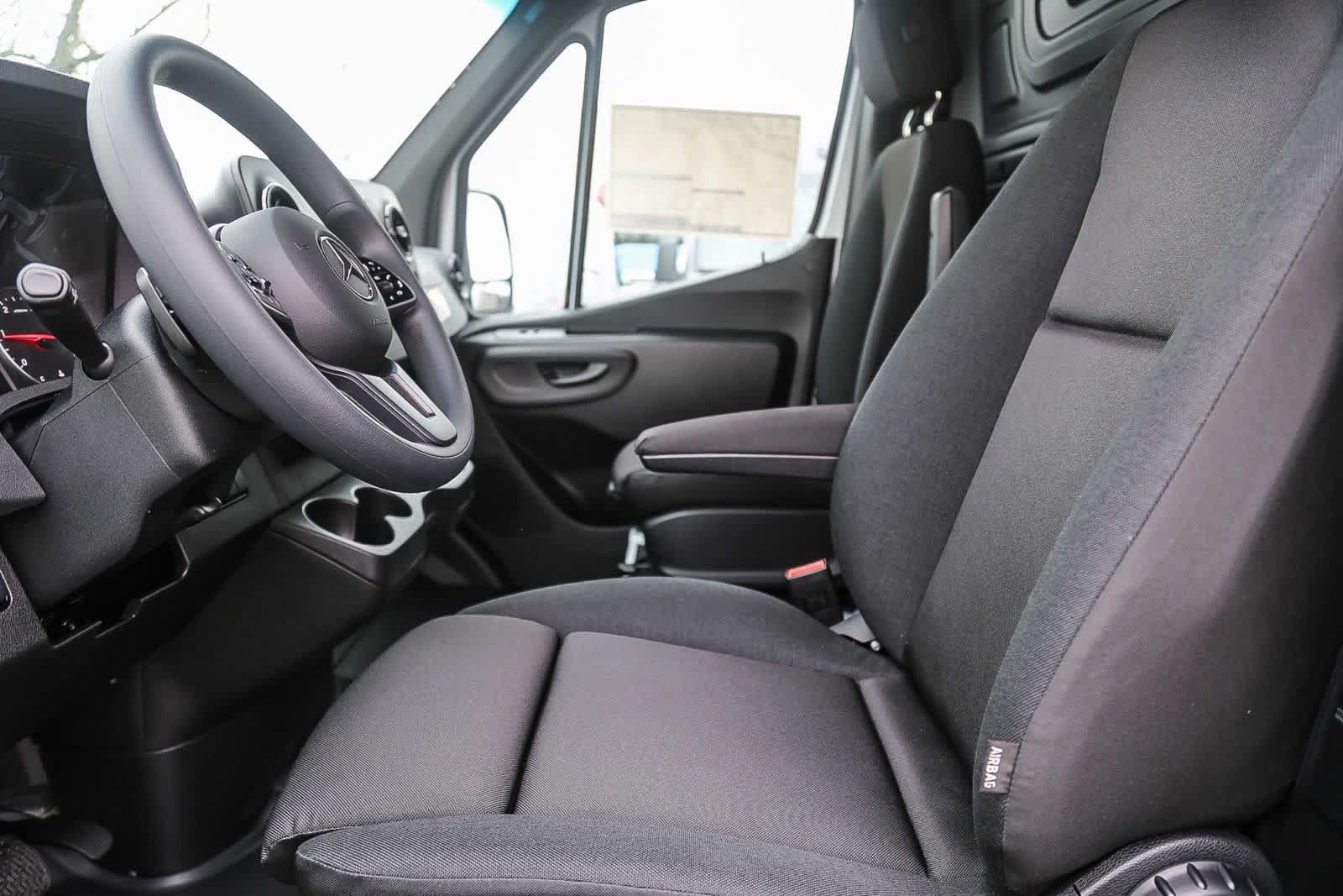 New 2024 Mercedes-Benz Sprinter 2500 image 17