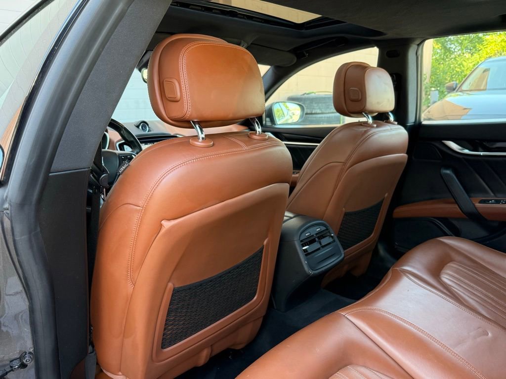 Used 2019 Maserati Ghibli S GranLusso AWD/4WD image 18