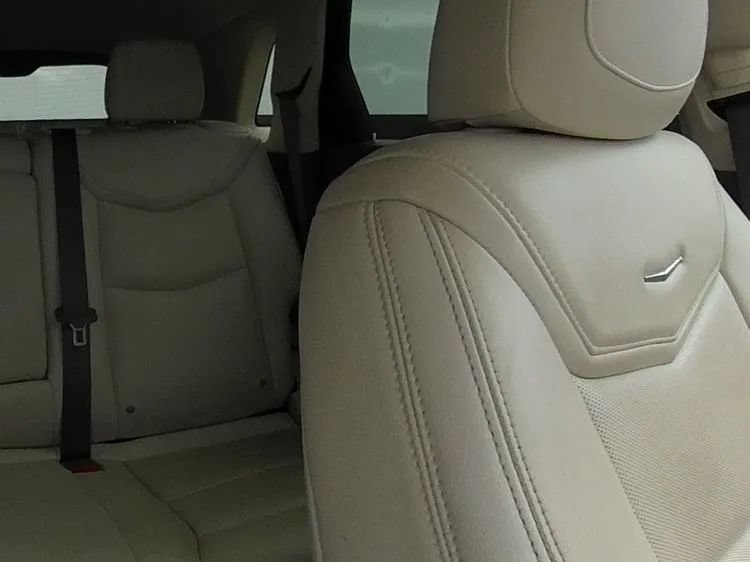 Used 2017 Cadillac XT5 Premium Luxury FWD image 14