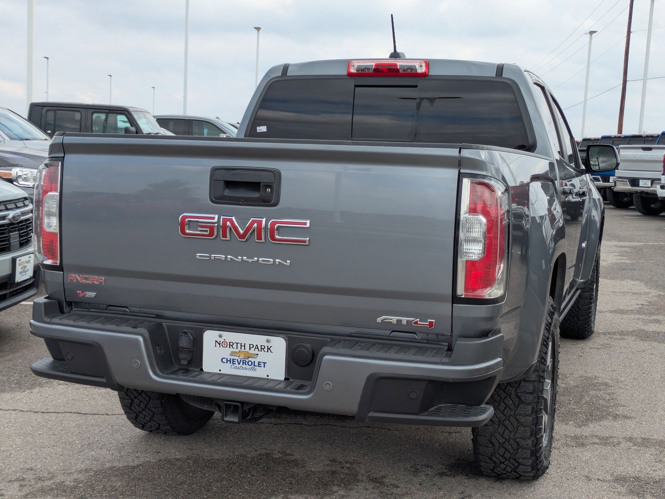 Certified 2022 GMC Canyon AT4 w/ Trailering Package image 3