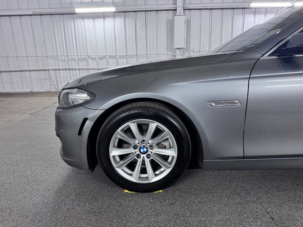 Used 2014 BMW 528i xDrive Sedan AWD/4WD image 17