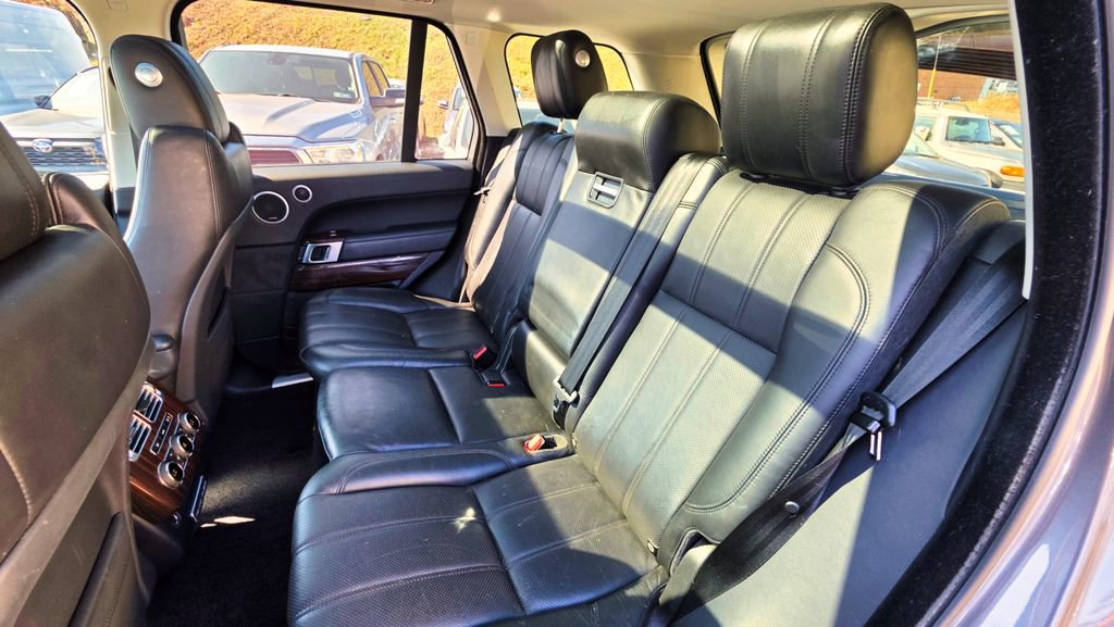 Used 2015 Land Rover Range Rover Supercharged image 39