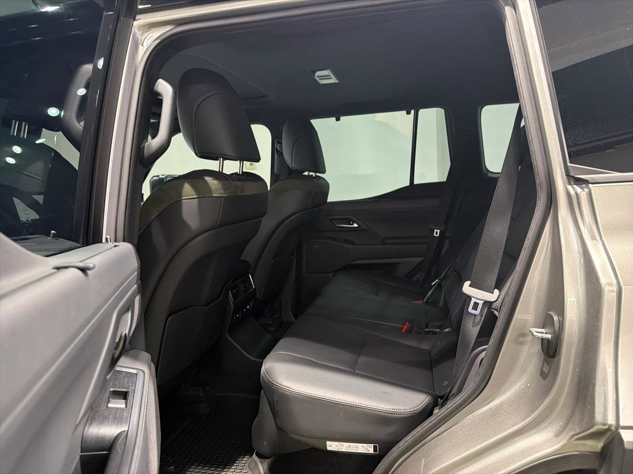 Used 2024 Lexus GX 550 image 23