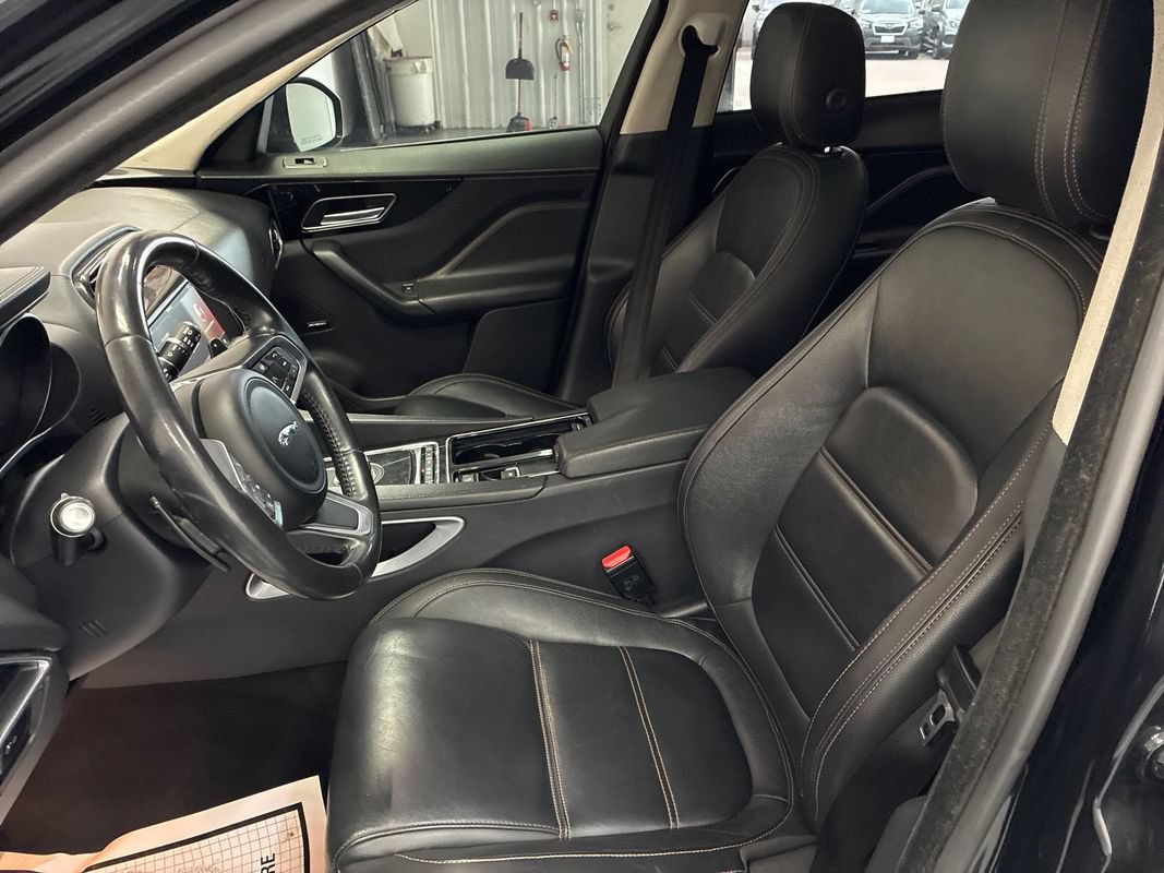 Used 2020 Jaguar F-PACE Prestige AWD/4WD image 9
