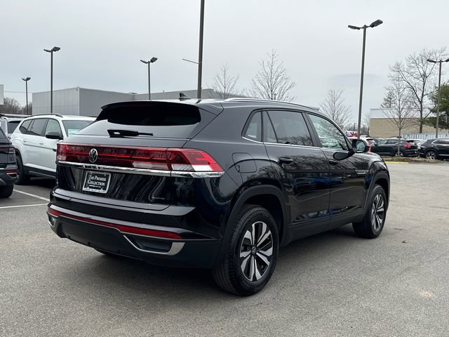 Certified 2025 Volkswagen Atlas Cross Sport SE image 4