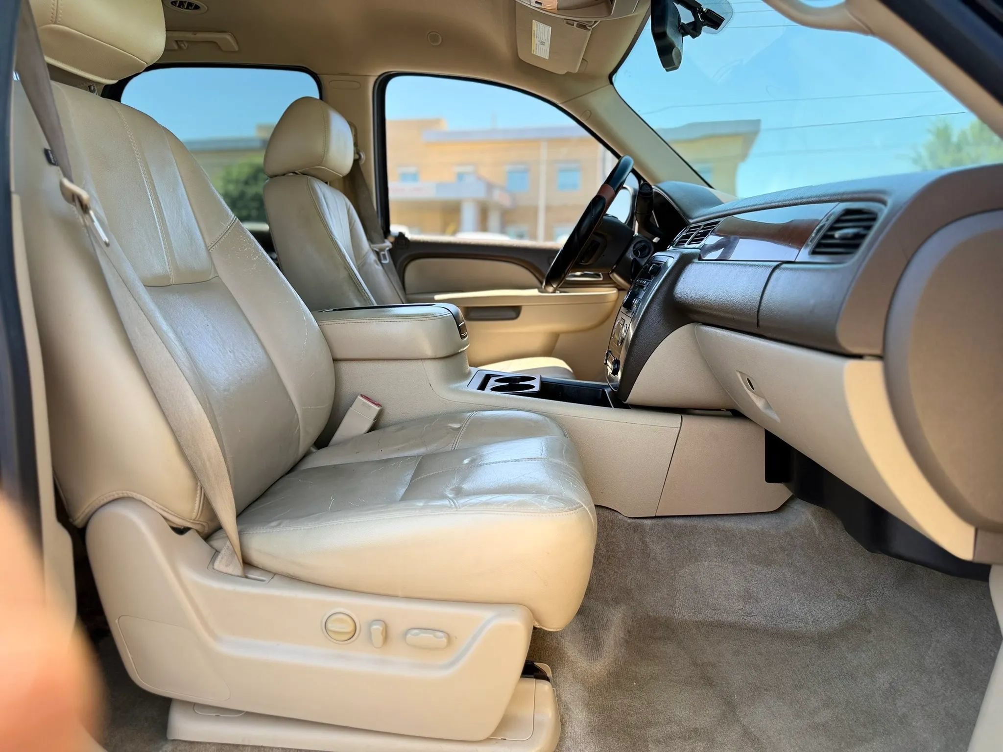 Used 2012 GMC Yukon SLT AWD/4WD image 23