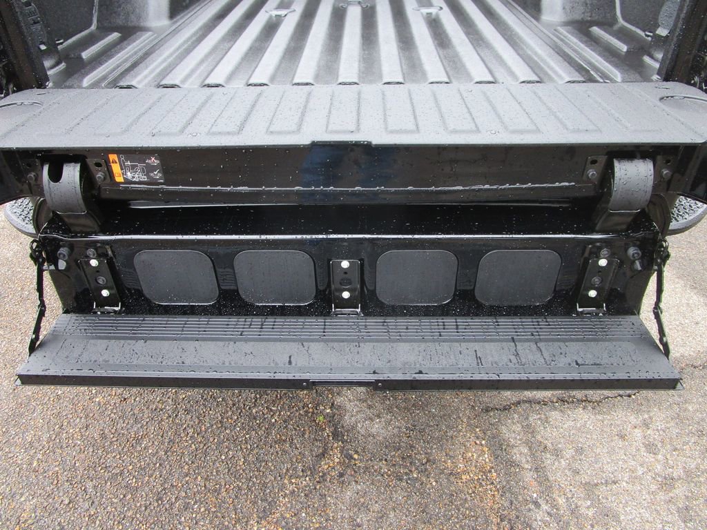 New 2026 GMC Sierra 2500 Denali w/ Denali Reserve Package image 16