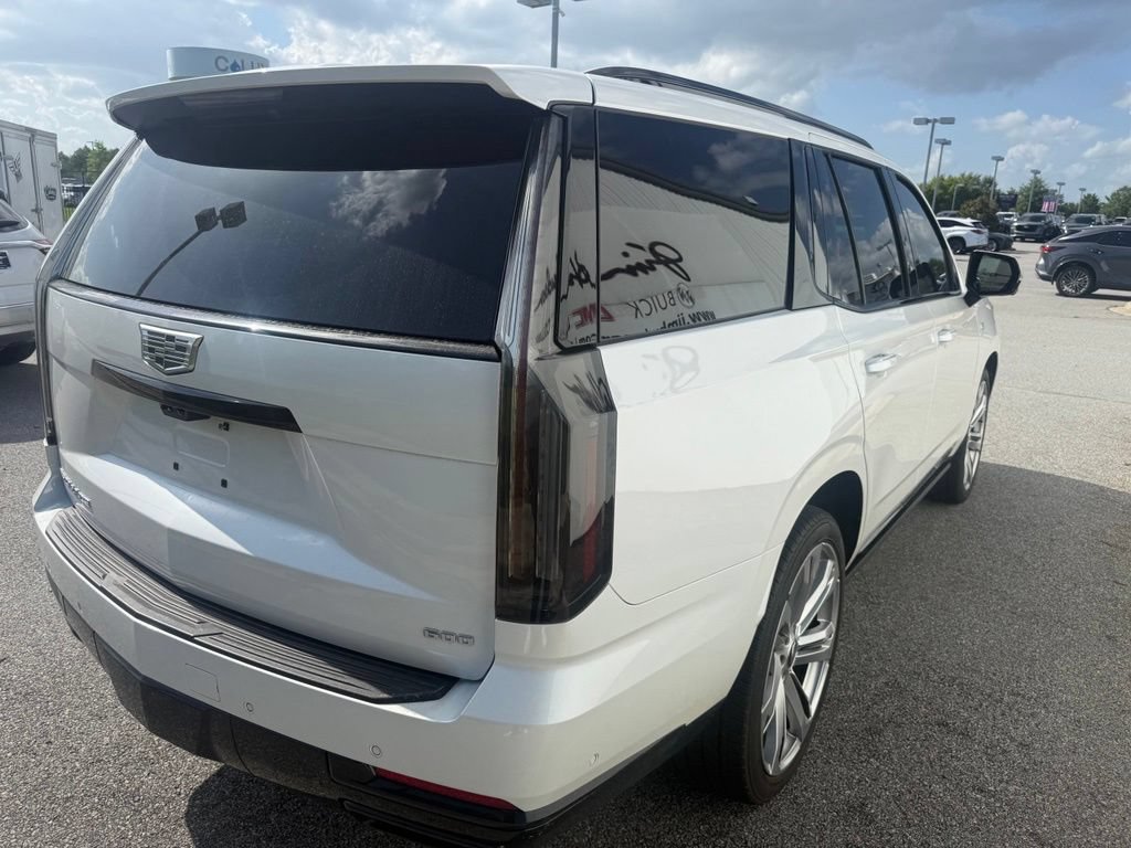 Used 2025 Cadillac Escalade Sport w/ Touring Package AWD/4WD image 4