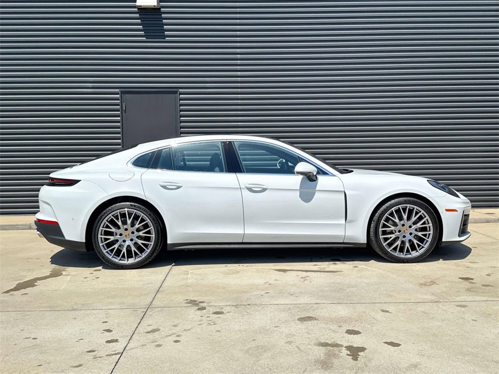 New 2025 Porsche Panamera 4 image 8