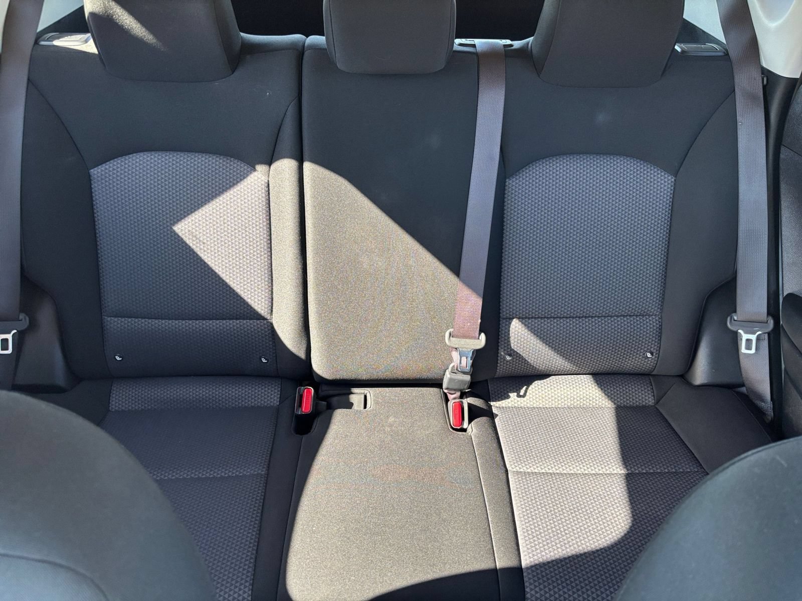 Used 2025 Kia Soul LX w/ LX Technology Package FWD image 35