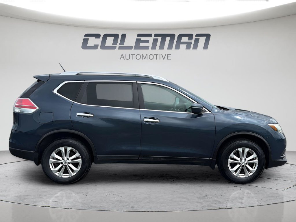 Used 2015 Nissan Rogue SV w/ SV Moonroof Package AWD/4WD image 12