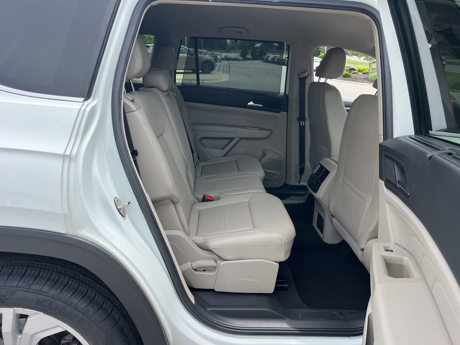 Used 2021 Volkswagen Atlas SE FWD image 37