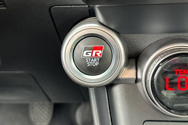 Used 2022 Toyota GR86 RWD image 23