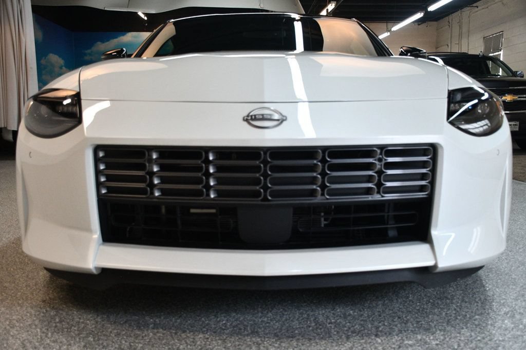 Used 2024 Nissan Z Performance w/ Floor Mat Package RWD image 12