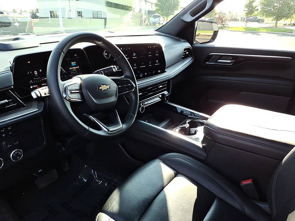 Used 2025 Chevrolet Tahoe LT AWD/4WD image 16