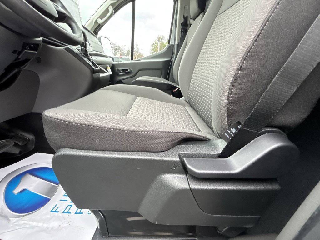 New 2026 Ford Transit 150 Low Roof w/ Load Area Protection Package RWD image 14