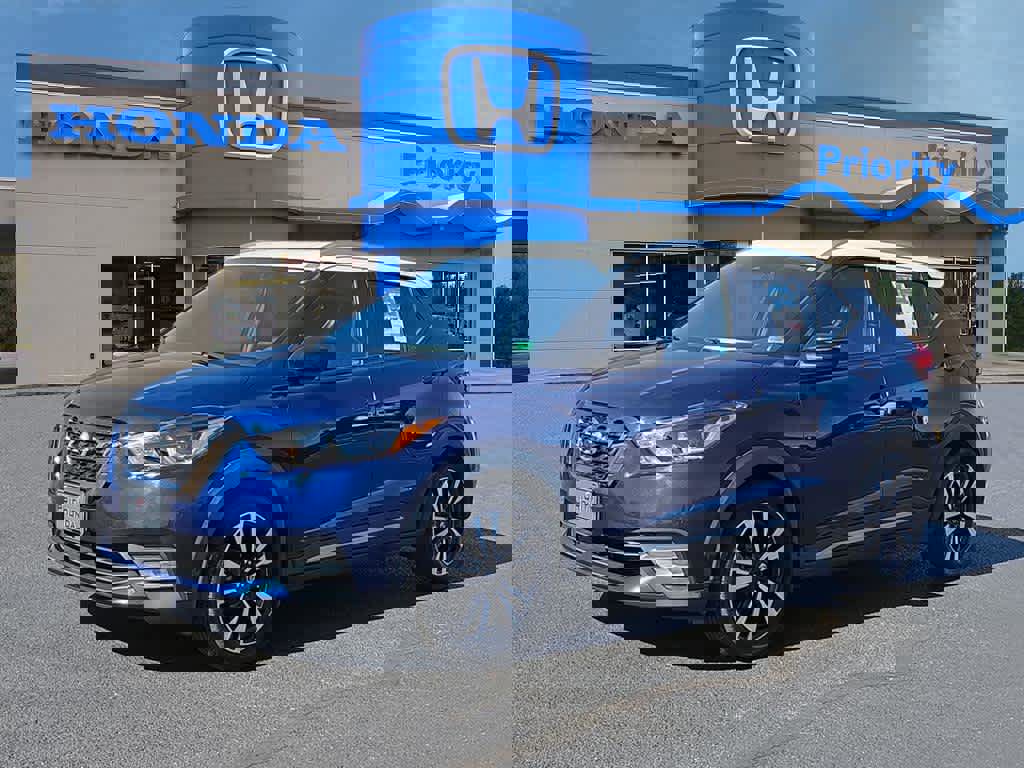 Used 2020 Nissan Kicks SR w/ SR Premium Package