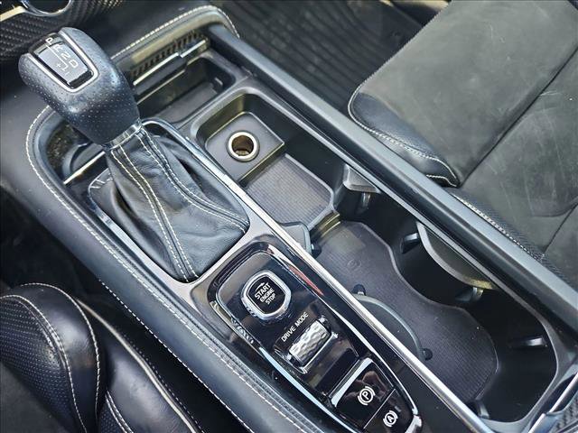 Used 2018 Volvo XC90 T6 R-Design w/ Convenience Package image 12