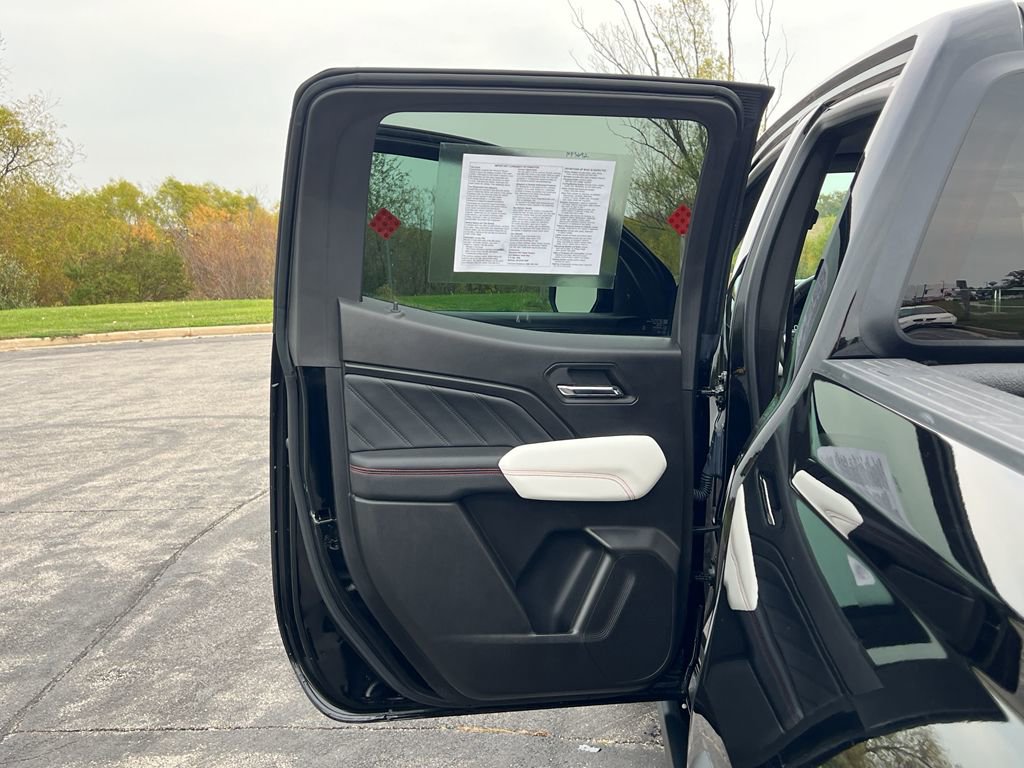 Used 2023 GMC Canyon AT4X image 35