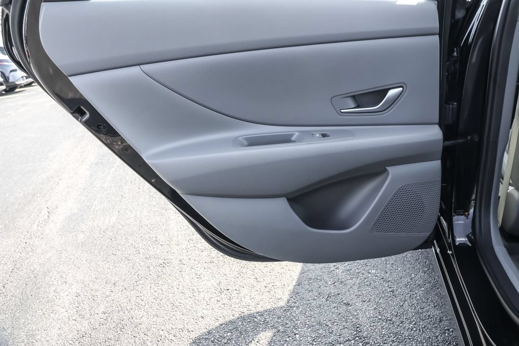 Certified 2024 Hyundai Elantra SEL FWD image 27
