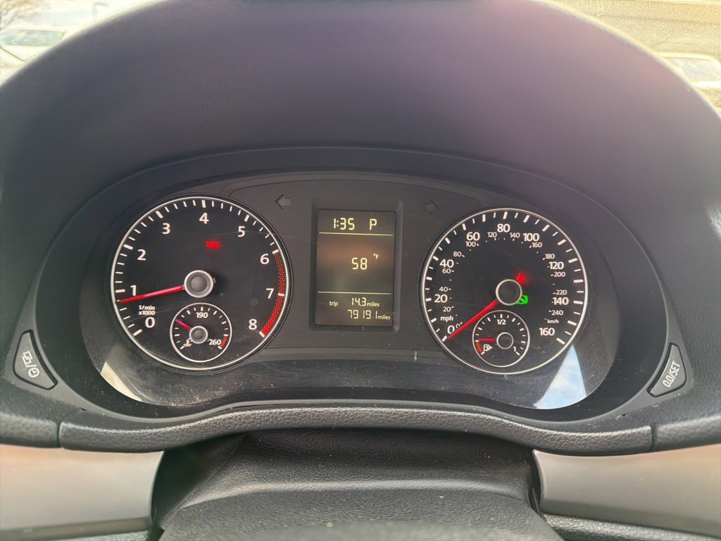 Used 2014 Volkswagen Passat 1.8T Wolfsburg Edition image 8