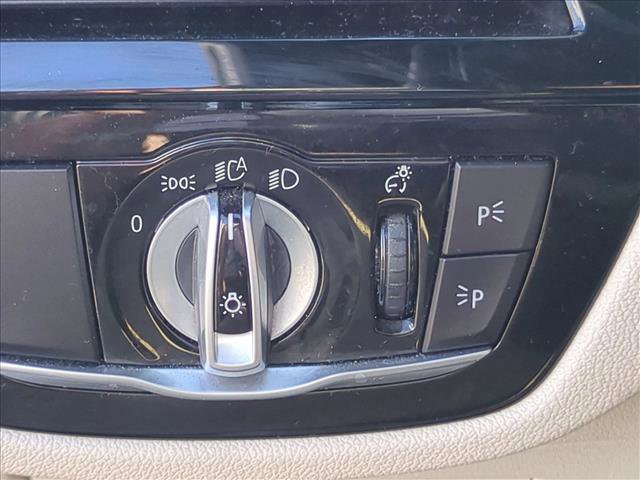 Used 2021 BMW 530e w/ Premium Package image 15