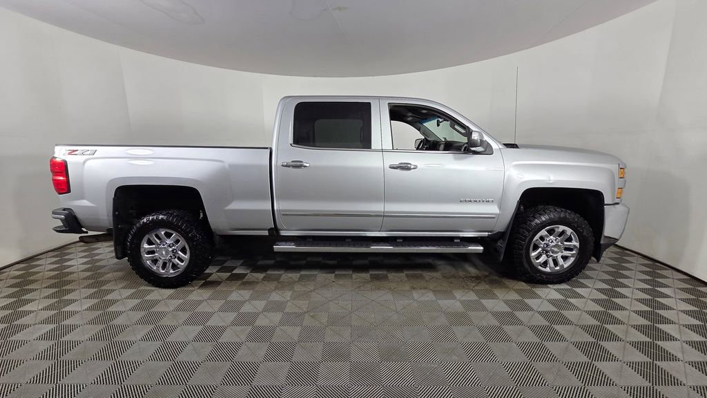 Used 2018 Chevrolet Silverado 2500 LTZ w/ Z71 Package, Off-Road AWD/4WD image 9